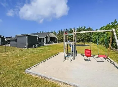 C11349-tarm-stikkelsbaervej-43 * Tarm